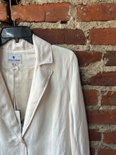 Load image into Gallery viewer, European Culture Cream Viscose Blazer
